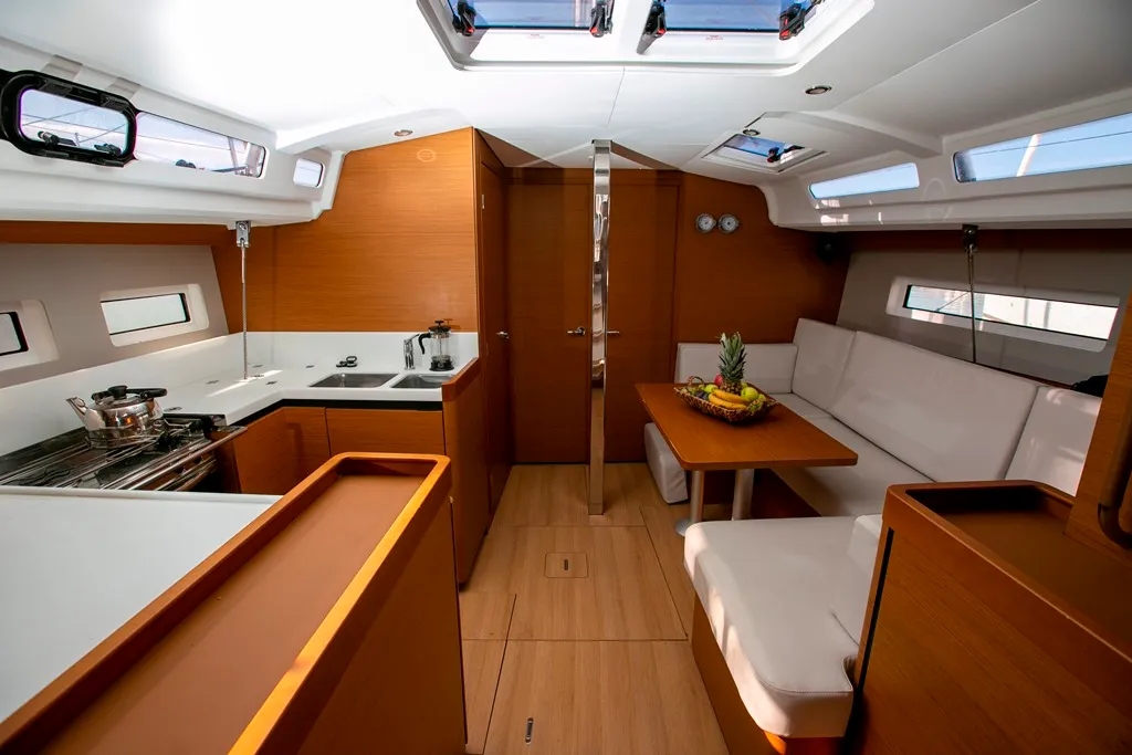 Galley of Homesick George, a Jeanneau Sun Odyssey 440 sailboat at Volos, Greece