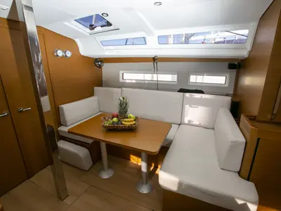 Salon of Homesick George, a Jeanneau Sun Odyssey 440 sailboat at Volos, Greece