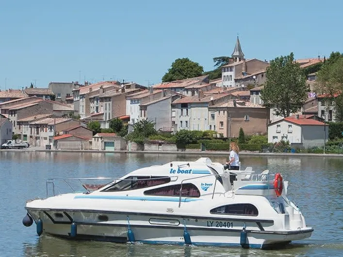 Exterior view of Consul - Budget 16, a Cygnet Consul motorboat at Rheinsberg, Germany