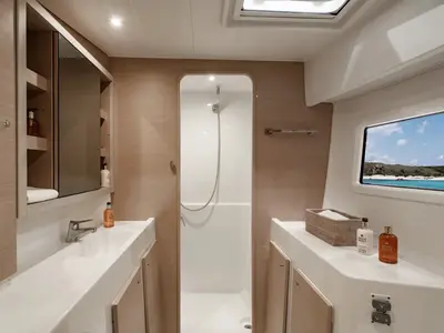 Head on Sea to Sky, a Lagoon 42 catamaran at Annapolis, United States