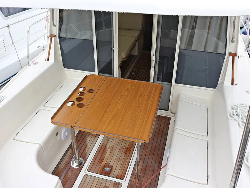 Deck of Jedva, a SAS - Vektor Adria 1002 Vektor motorboat at Općina Sukošan, Croatia