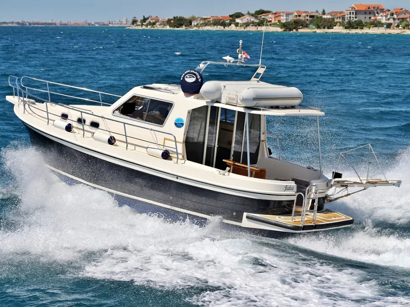 Exterior view of Jedva, a SAS - Vektor Adria 1002 Vektor motorboat at Općina Sukošan, Croatia