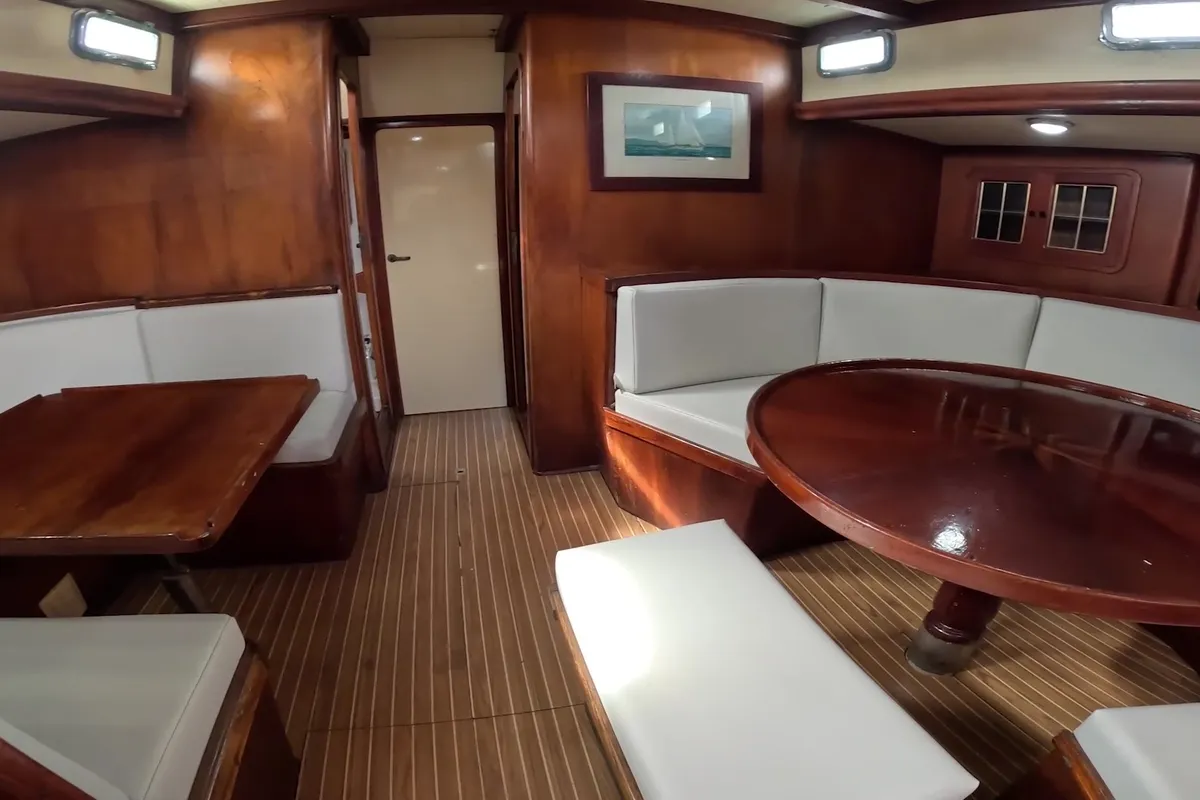 Salon of La Peregrina, a Gulet Frers 72 sailboat at Baiona, Spain