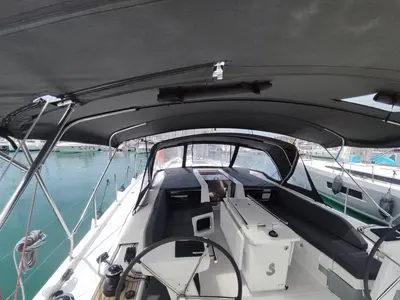 Cockpit of DALIA, a Beneteau Oceanis 51.1 sailboat at Kontokali, Greece
