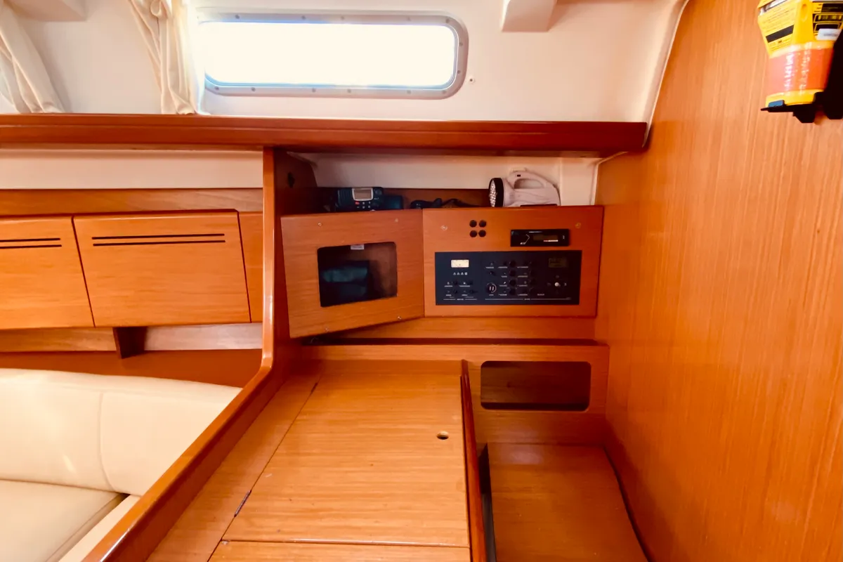 Christina (Pax 12) , a Beneteau Cyclades 50.5 sailboat at Municipal Unit of Lefkada, Greece