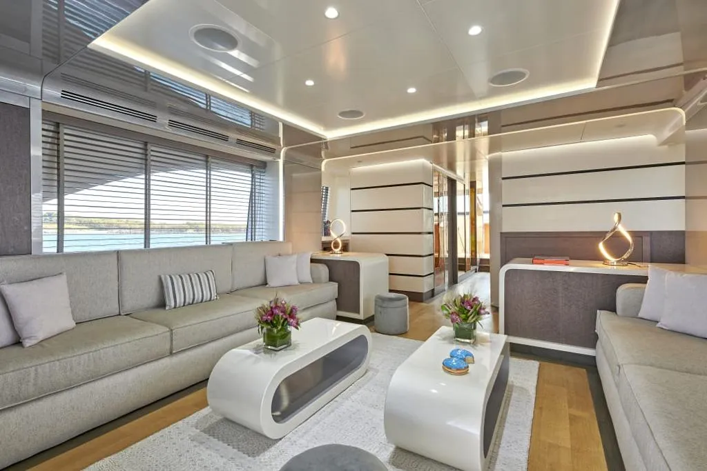 Salon of La Fenice, a Azimut 85F motor yacht at Kontokali, Greece