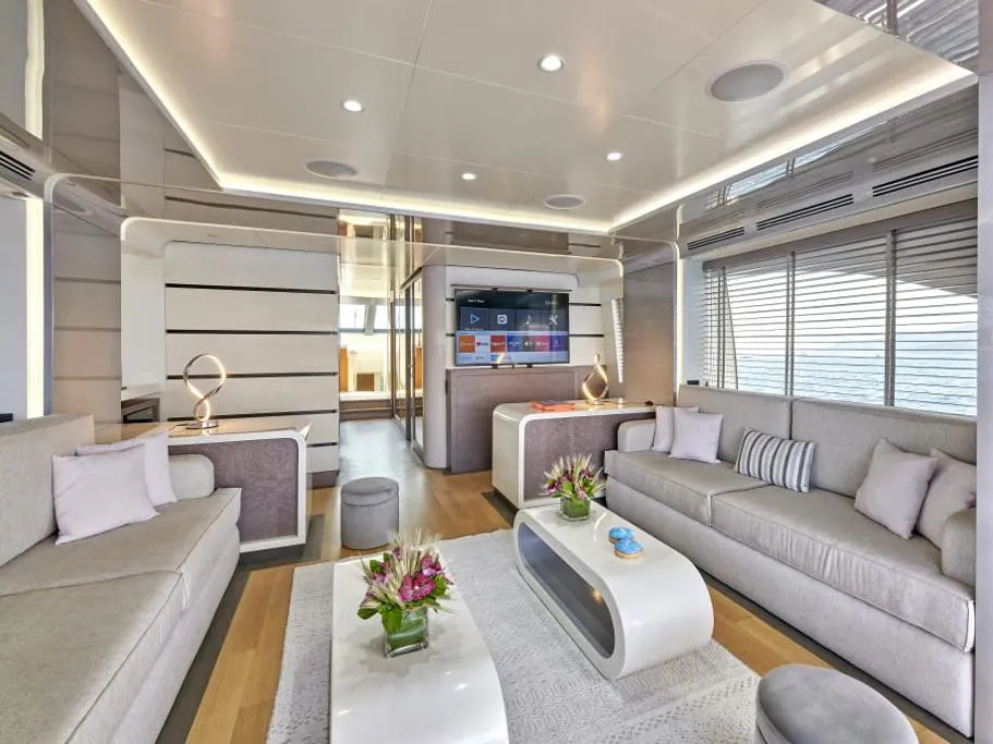 Salon of La Fenice, a Azimut 85F motor yacht at Kontokali, Greece