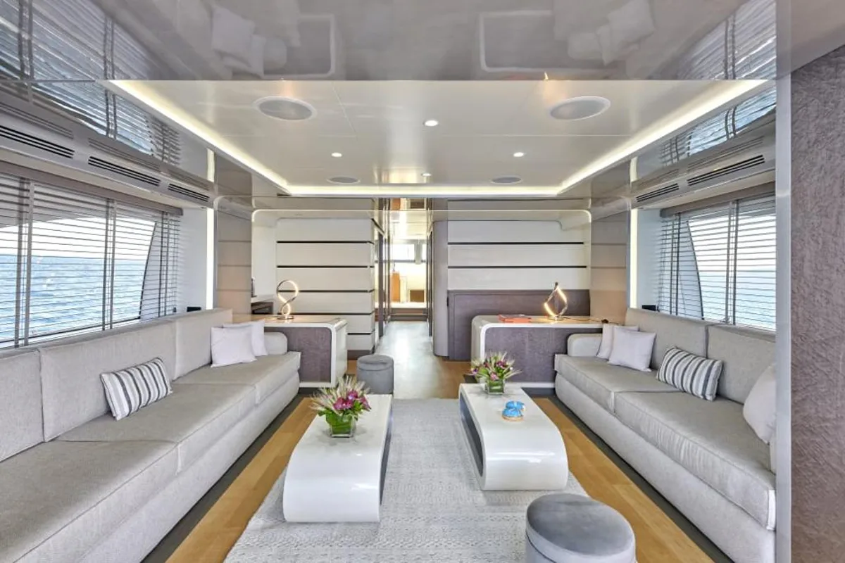 Salon of La Fenice, a Azimut 85F motor yacht at Kontokali, Greece