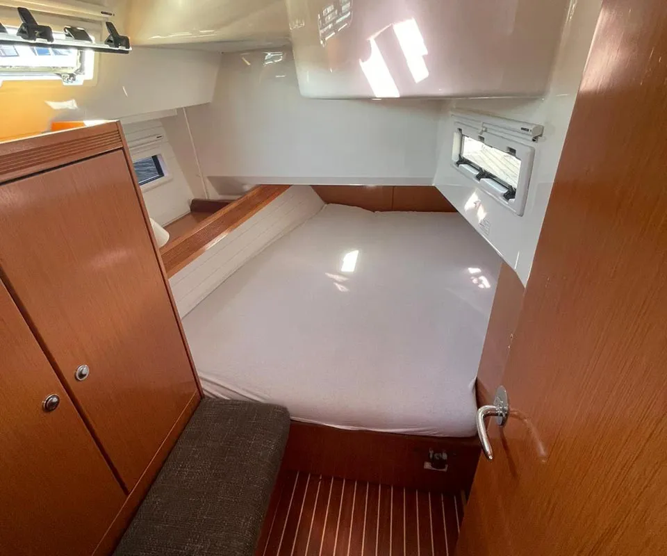 Cabin on Allegro, a Bavaria Cruiser 40 S sailboat at Grad Pula, Croatia
