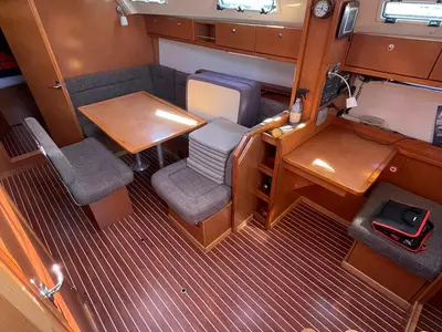 Salon of Allegro, a Bavaria Cruiser 40 S sailboat at Grad Pula, Croatia