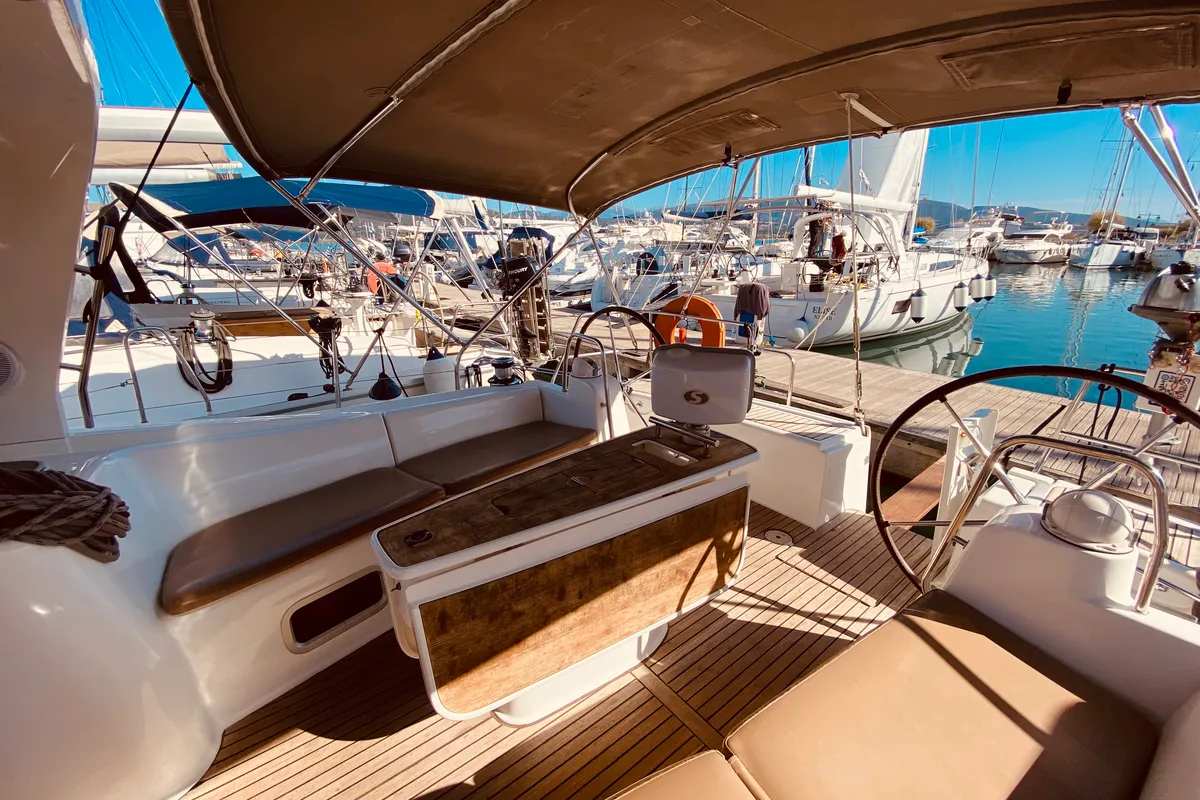 Deck of Pura Vida (Pax 12), a Beneteau Oceanis 50 sailboat at Municipal Unit of Lefkada, Greece