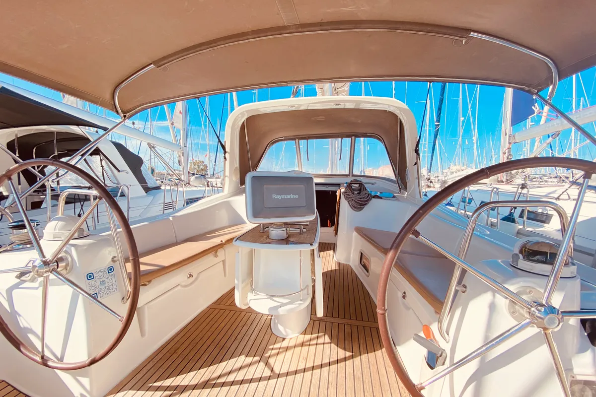 Cockpit of Pura Vida (Pax 12), a Beneteau Oceanis 50 sailboat at Municipal Unit of Lefkada, Greece