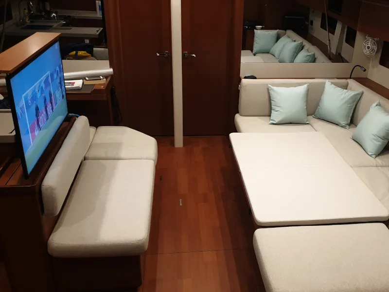 Salon of Grey Goose, a Beneteau Oceanis 51.1 sailboat at Općina Sukošan, Croatia
