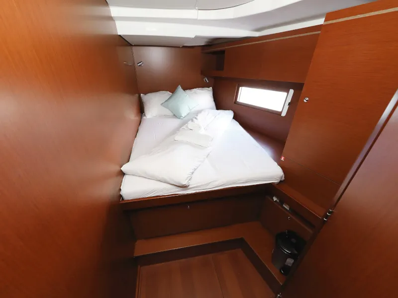 Cabin on Grey Goose, a Beneteau Oceanis 51.1 sailboat at Općina Sukošan, Croatia