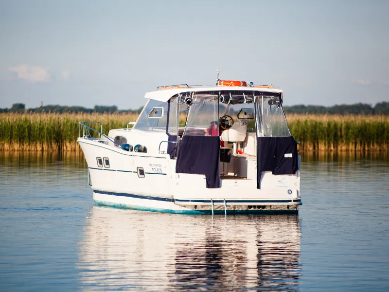 Exterior view of Nautika 1000 VIP, a Delphia Yachts Nautika 1000 motorboat at Wilkasy, Poland
