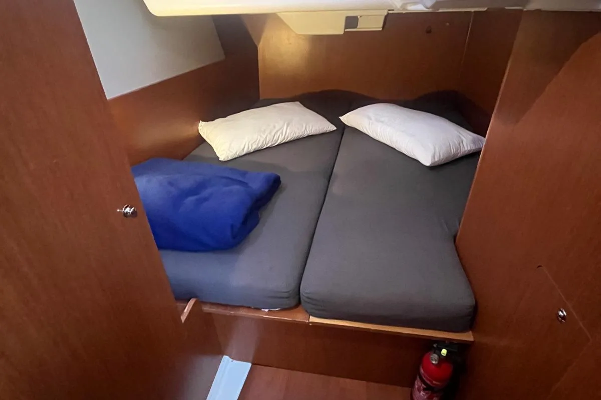 Cabin on Naima, a Beneteau Oceanis 38.1 sailboat at Cannigione, Italy