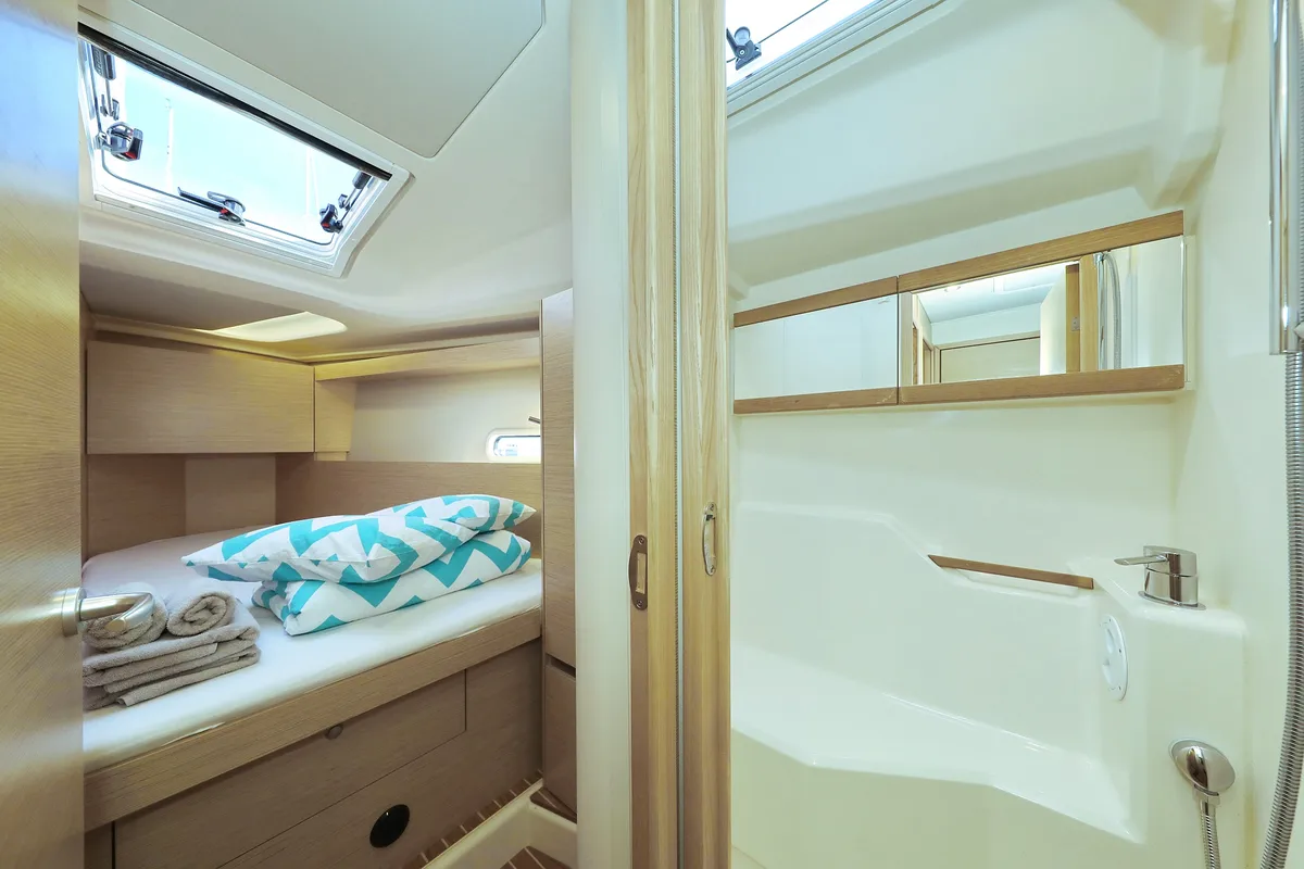 Cabin on Kind of magic, a Hanse 458 sailboat at Seget Donji, Croatia