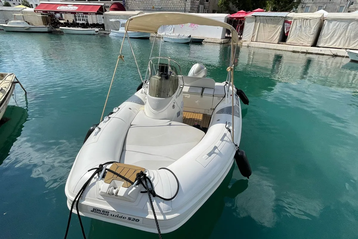 Exterior view of 09, a Joker Jokerboat Wide 520 motorboat at Grad Trogir, Croatia