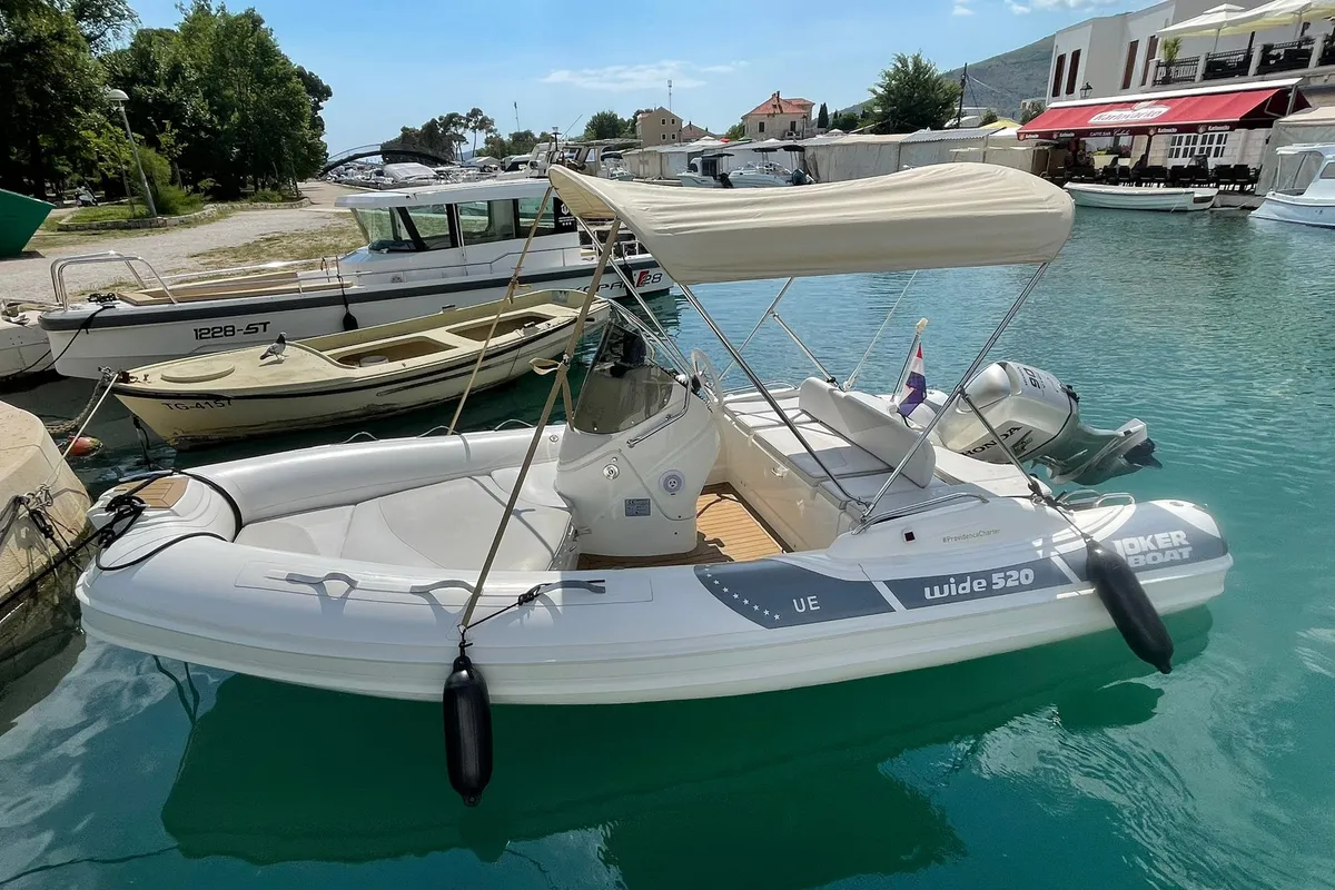 Exterior view of 09, a Joker Jokerboat Wide 520 motorboat at Grad Trogir, Croatia