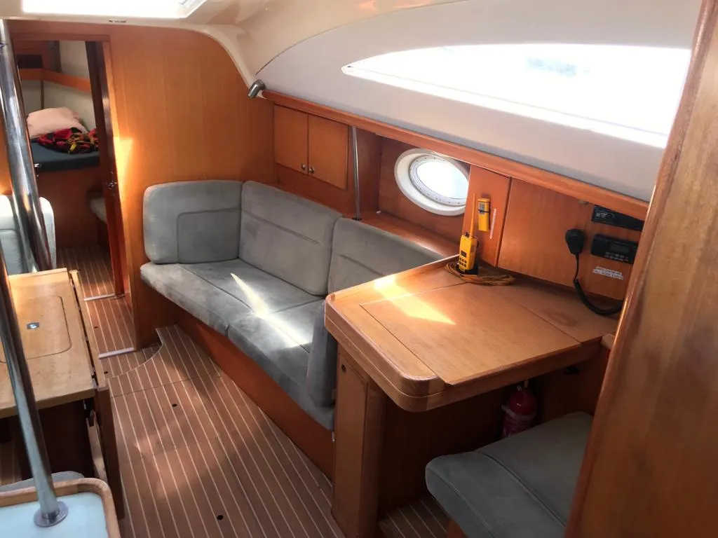 Salon of Alboran XXVI Piñacolada (Las Galletas), a Elan Impression 434 sailboat at Elephant Butte Estates, United States