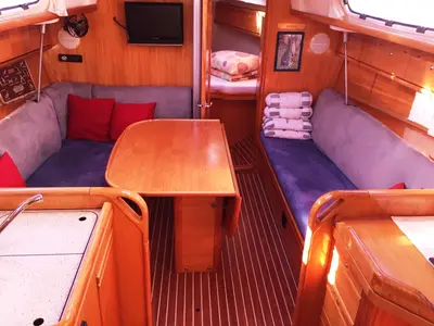 Salon of Skippy, a Bavaria 34 Cruiser sailboat at Primošten, Croatia