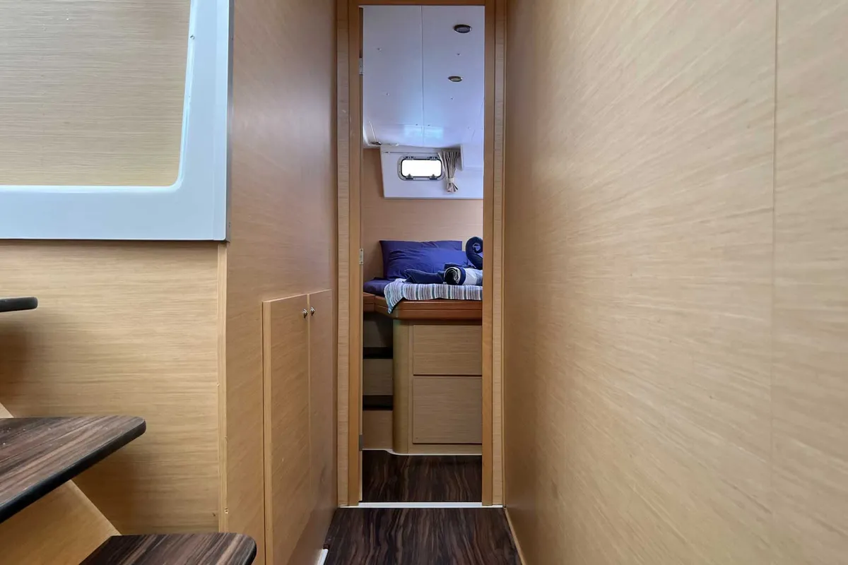 Cabin on Comfort, a Lagoon 420 catamaran at Bodrum, Turkey