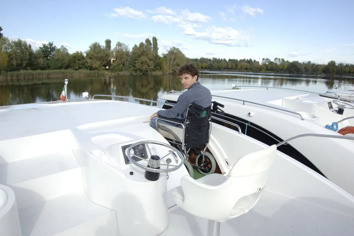 02, a Houseboat Holidays Italia S.R.L. Minuetto 6 motor yacht at Casier, Italy