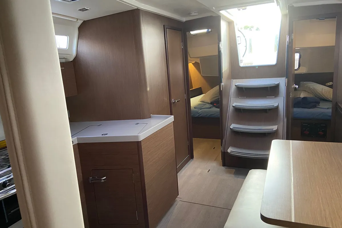 Salon of Loreste, a Beneteau Oceanis 40.1 sailboat at Procida, Italy