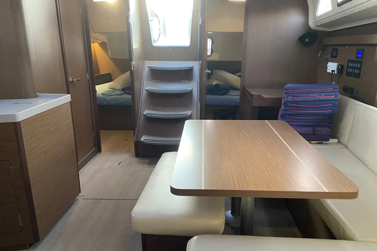 Salon of Loreste, a Beneteau Oceanis 40.1 sailboat at Procida, Italy