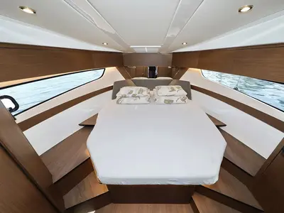 Cabin on No Name, a Beneteau Antares 11 OB motorboat at Murter, Croatia