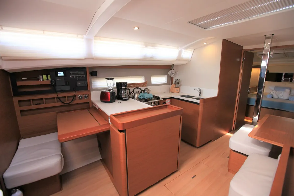 Galley of Andiamo, a Jeanneau Sun Odyssey 440 sailboat at Road Town, British Virgin Islands