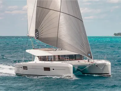 Lagoon 42