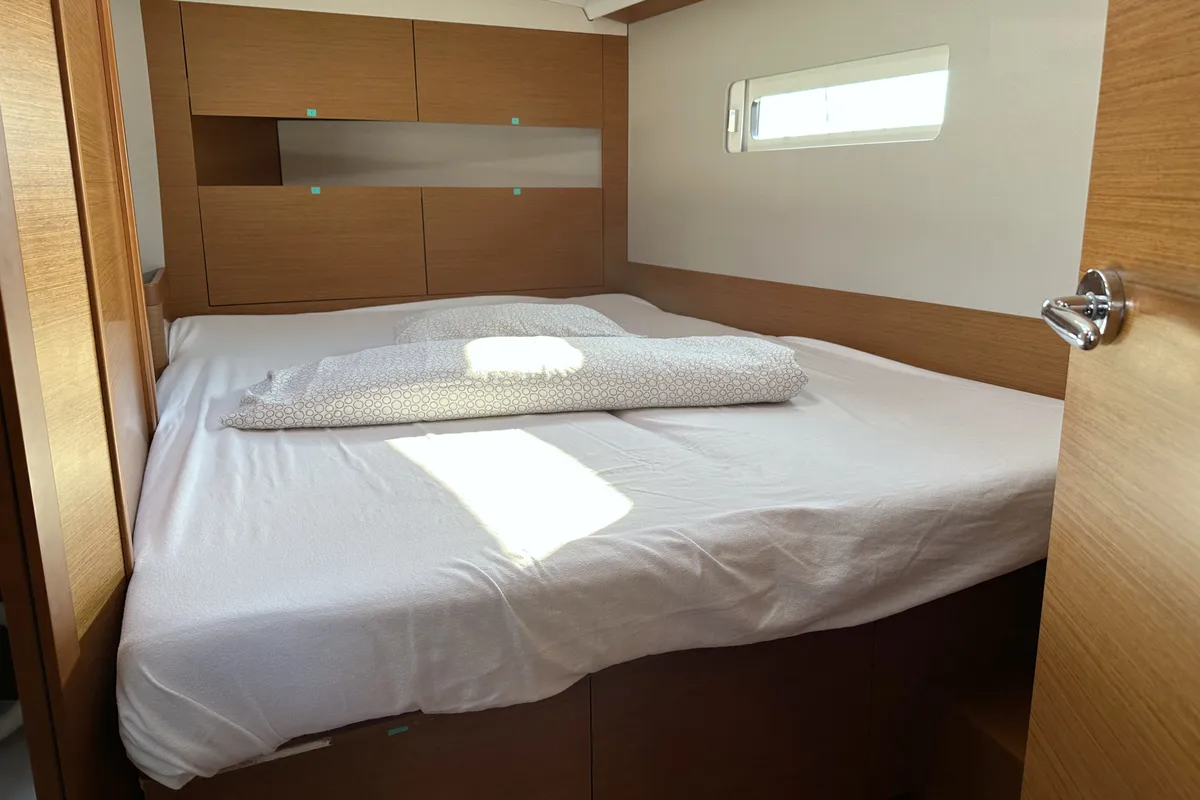 Cabin on Lara, a Jeanneau Sun Odyssey 410 sailboat at Punat, Croatia