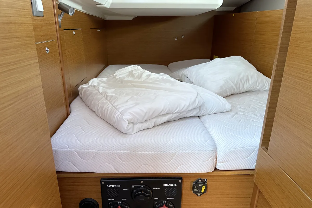Cabin on Lara, a Jeanneau Sun Odyssey 410 sailboat at Punat, Croatia