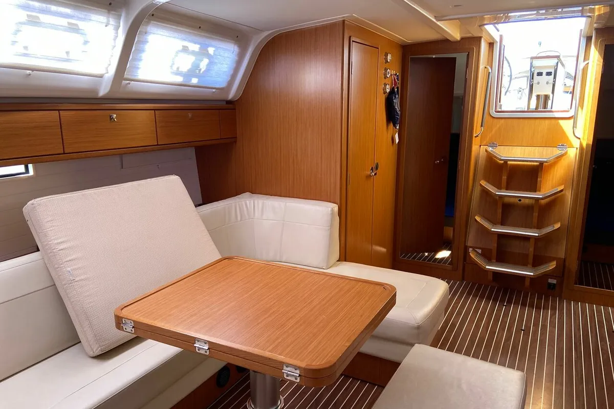 Salon of Locura, a Bavaria Cruiser 51 sailboat at Općina Vrsar, Croatia