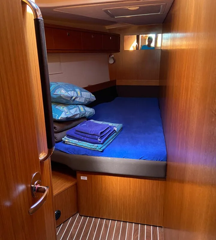 Cabin on Locura, a Bavaria Cruiser 51 sailboat at Općina Vrsar, Croatia