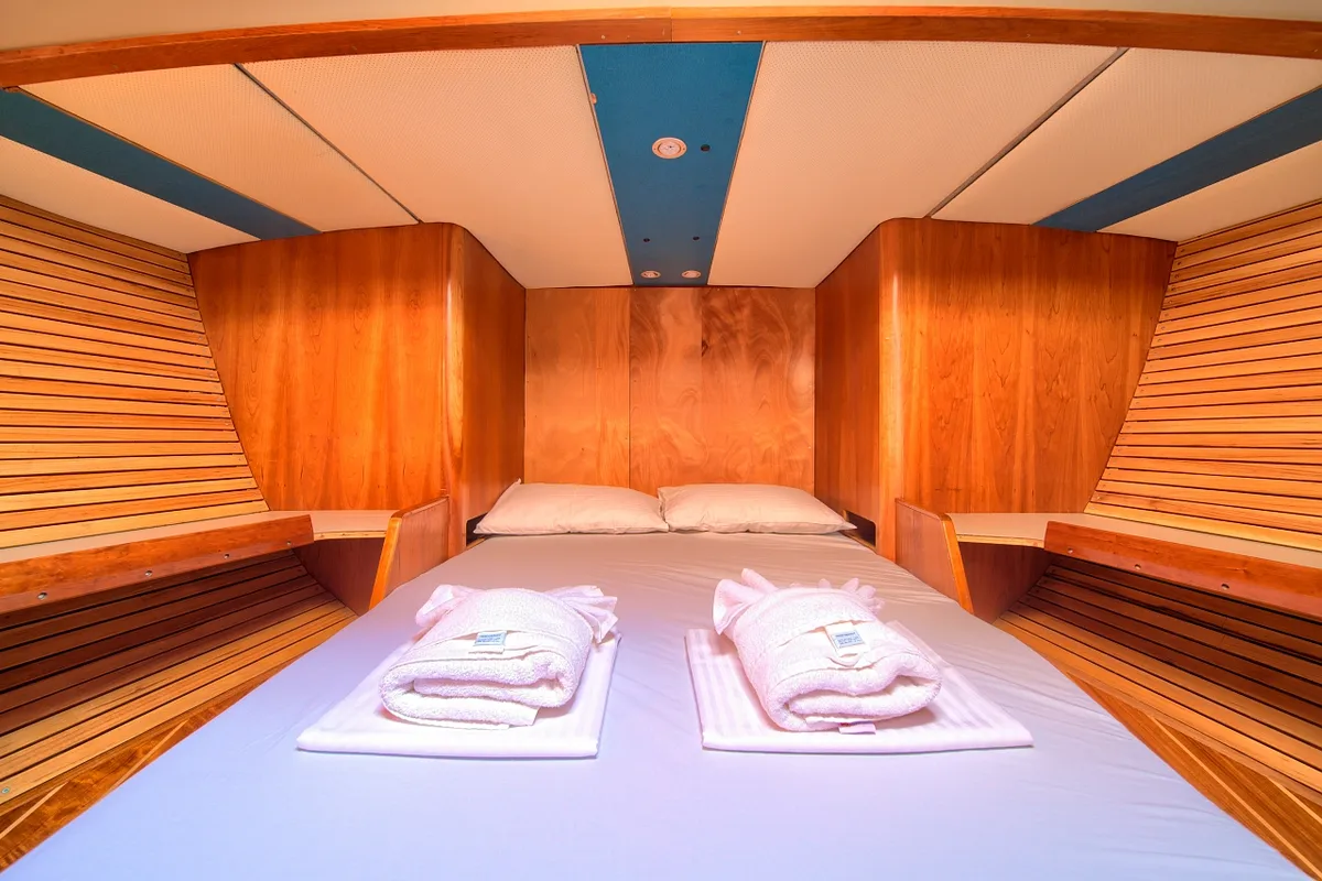 Cabin on Amica, a Aragosa Yachts Dolphin 50 sailboat at Punat, Croatia