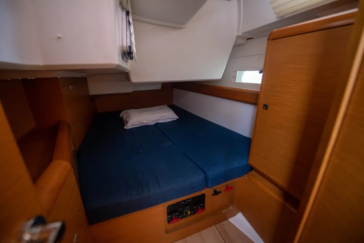 Deck of Giovanna, a Jeanneau Sun Odyssey 519 sailboat at Salerno, Italy