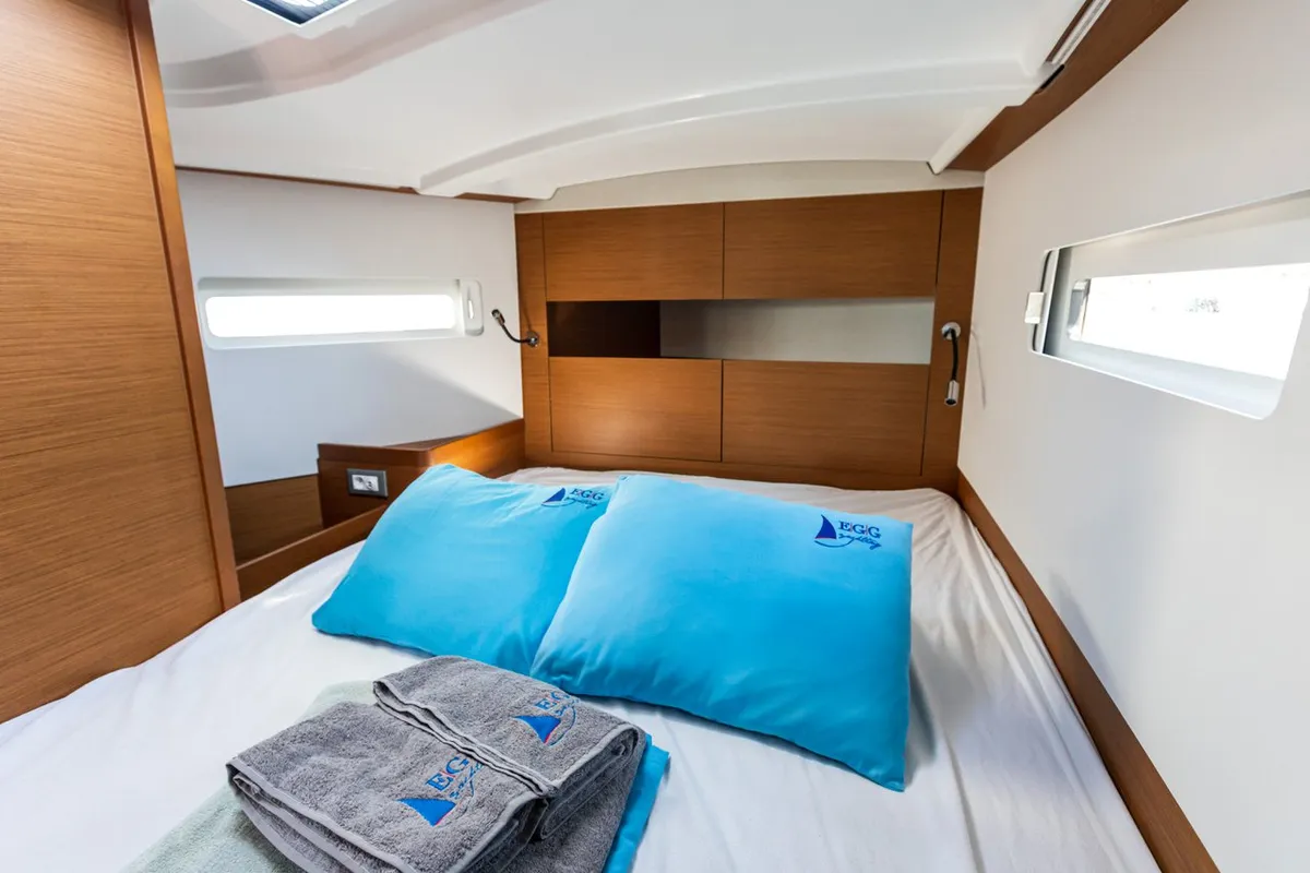Cabin on Feel The Magic, a Jeanneau Sun Odyssey 410 sailboat at Marmaris, Turkey