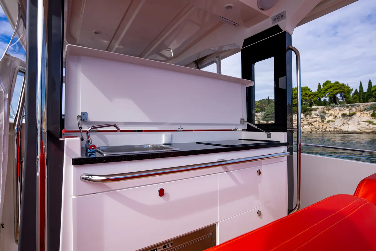 Galley of Pura Vida, a Nimbus Tender T11 motorboat at Split, Croatia