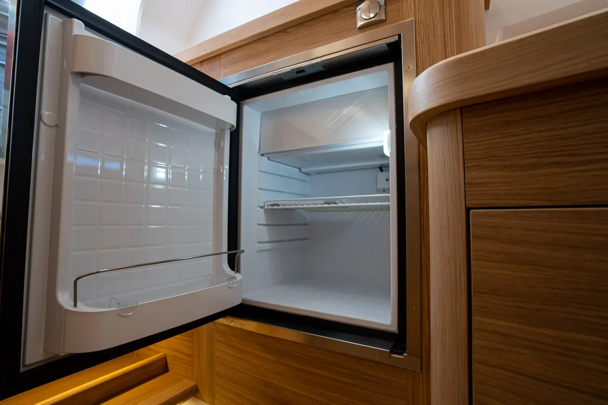 Galley of Pura Vida, a Nimbus Tender T11 motorboat at Split, Croatia