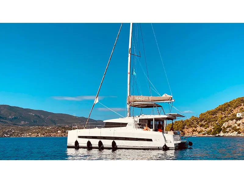Exterior view of Sinope, a Bali 4.1 catamaran at Preveza, Greece