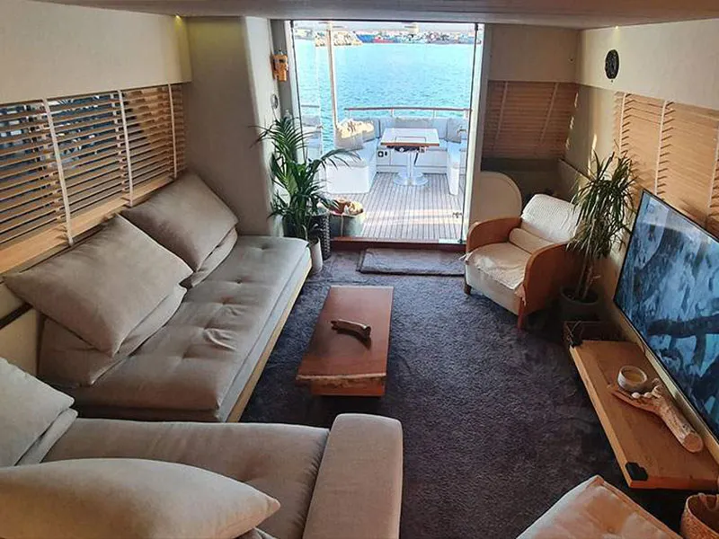 Salon of Maiora, a Gulet Motoryacht motor yacht at Mykonos, Greece