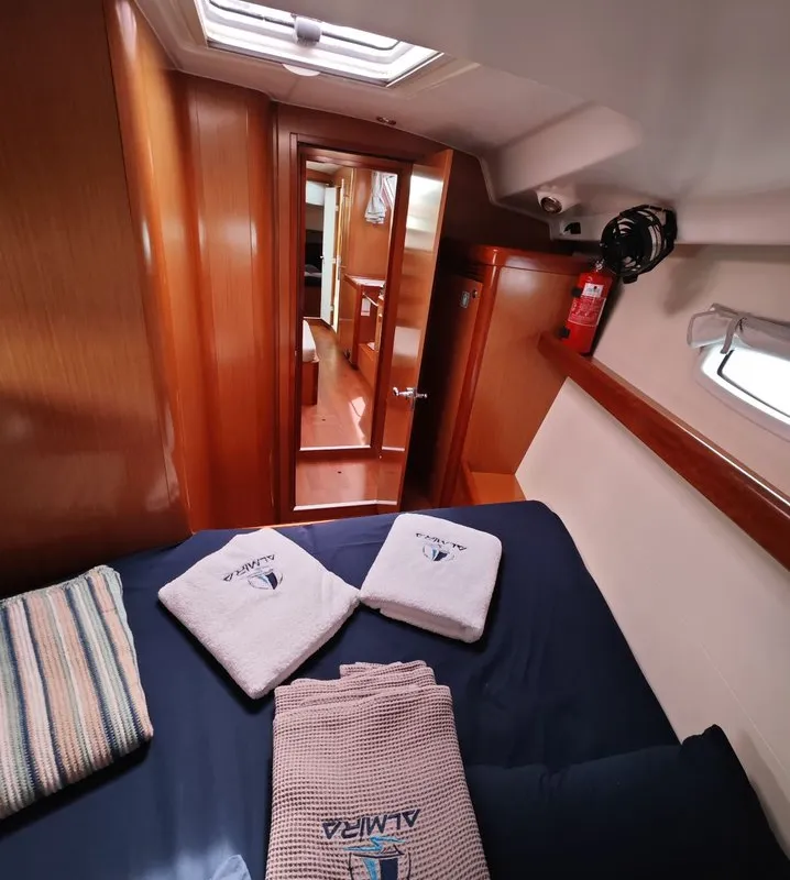 Cabin on Lilium, a Beneteau Oceanis 43 Family sailboat at Fethiye, Turkey