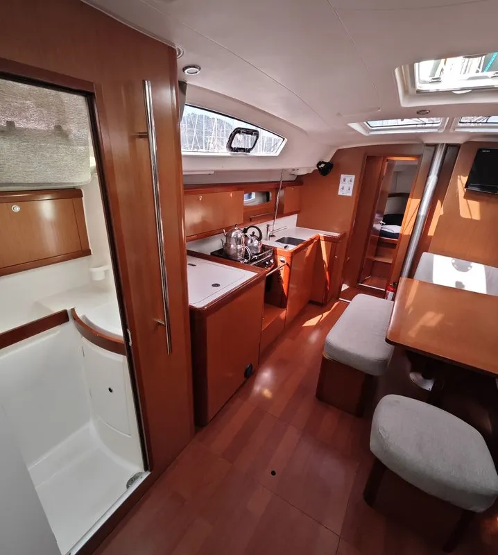 Galley of Lilium, a Beneteau Oceanis 43 Family sailboat at Fethiye, Turkey