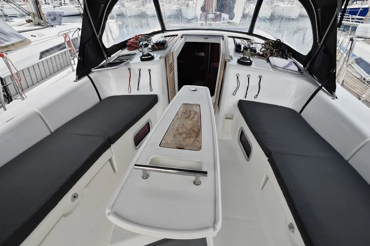 Cockpit of Lilium, a Beneteau Oceanis 43 Family sailboat at Fethiye, Turkey