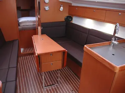 Salon of Kleeia, a Bavaria Cruiser 33 sailboat at Olbia, Italy
