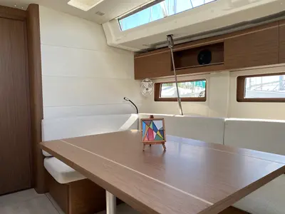 Salon of Kallisto, a Beneteau Oceanis 51.1 sailboat at Athens, Greece