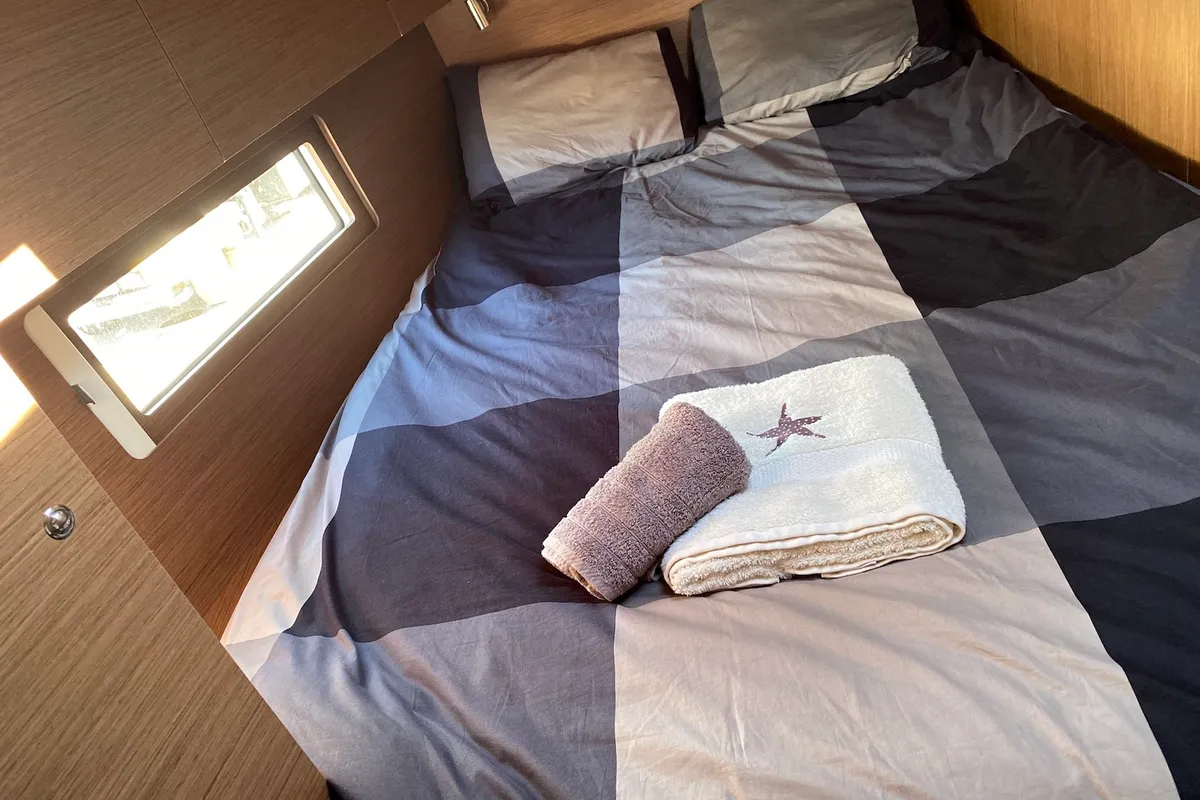 Cabin on Kallisto, a Beneteau Oceanis 51.1 sailboat at Athens, Greece