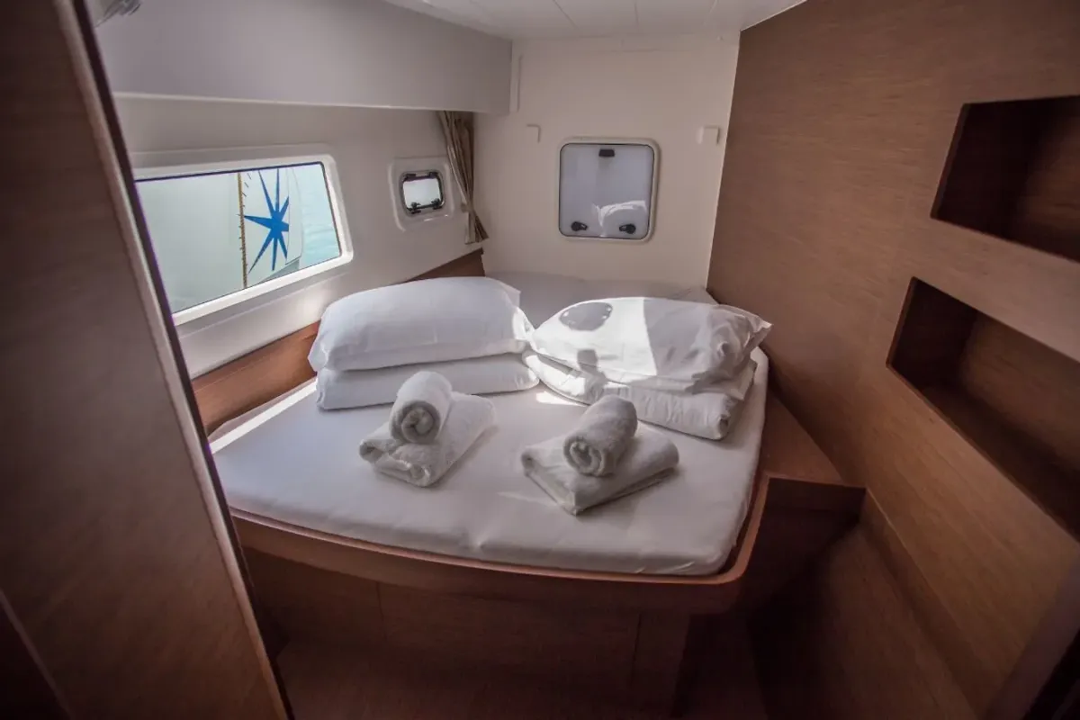 Cabin on Ariel 3, a Lagoon 42 catamaran at Baan Salak Phet, Thailand